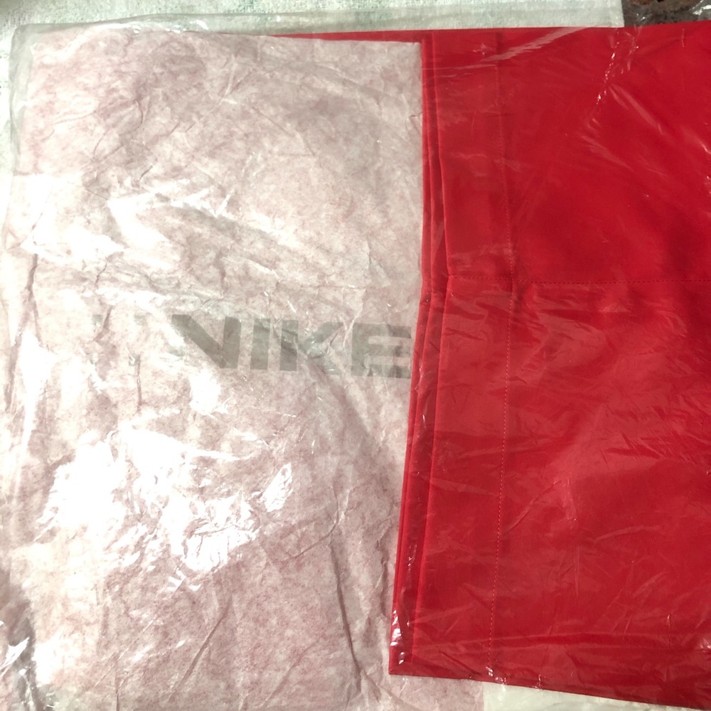 Nike golf shorts NWT